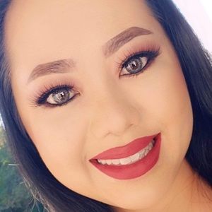 Meet your Posher, Pakou